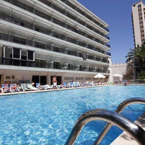 Piscina Hotel Perla Benidorm